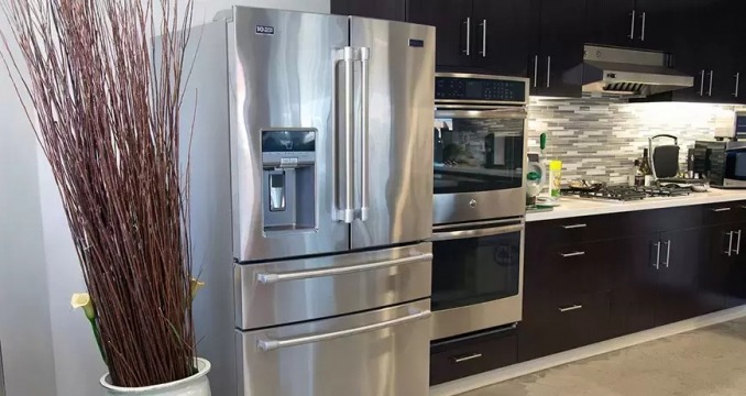 Многодверные холодильники Maytag с французскими дверями – удобство и стиль в вашем доме Многодверные холодильники Maytag с французскими дверями – удобство и стиль в вашем доме